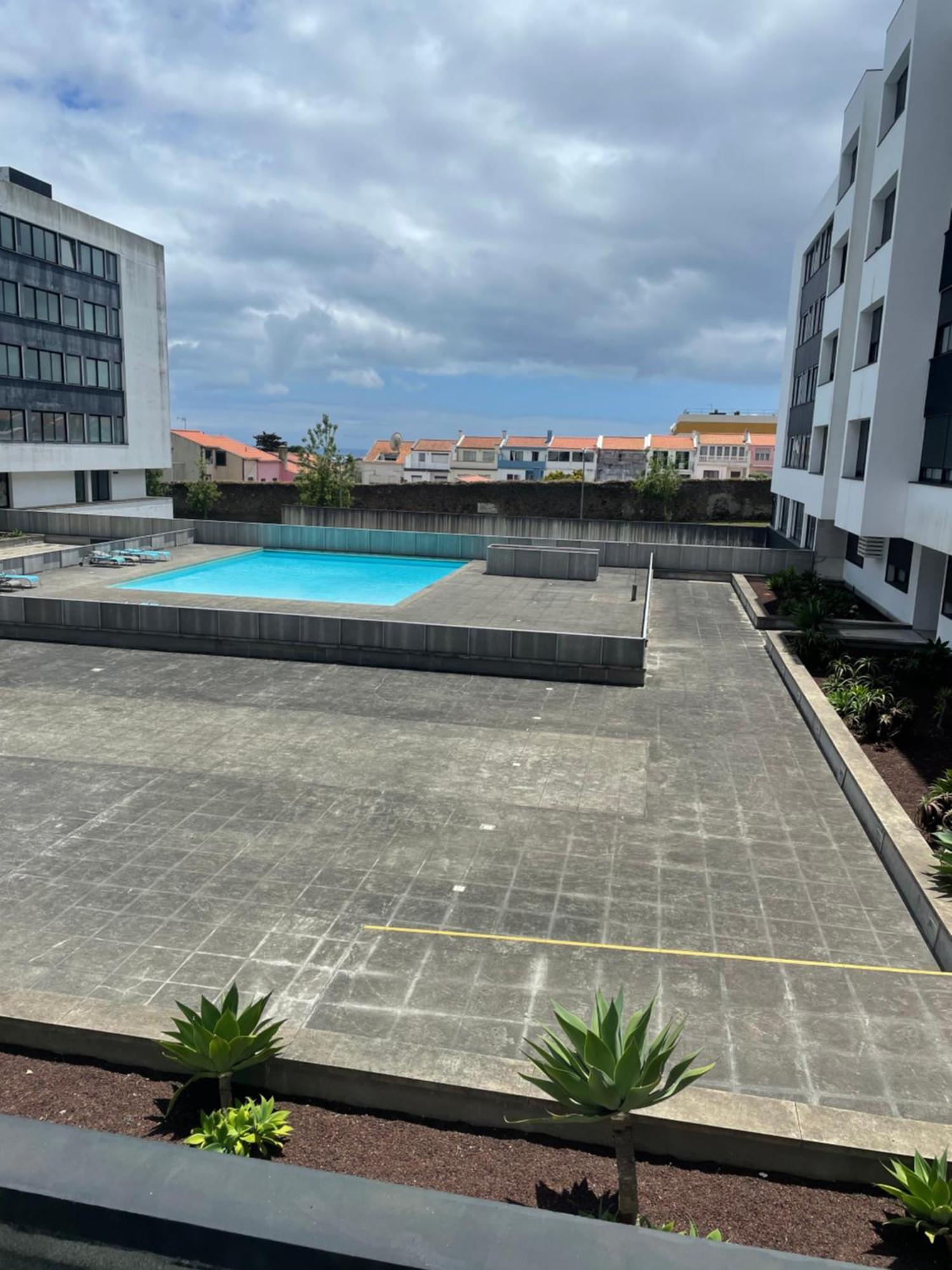 Ponta Delgada Neat Apartment מראה חיצוני תמונה